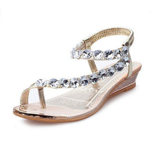 Merkmak 2017 New Sweet Crystal Rhinestone Summer Sandals Women Gladiato Sandals Bohemia Beaded Flats Soft Platform Shoes WS190